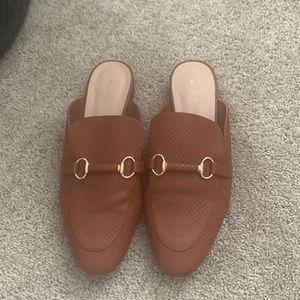Women’s size 8 loafers